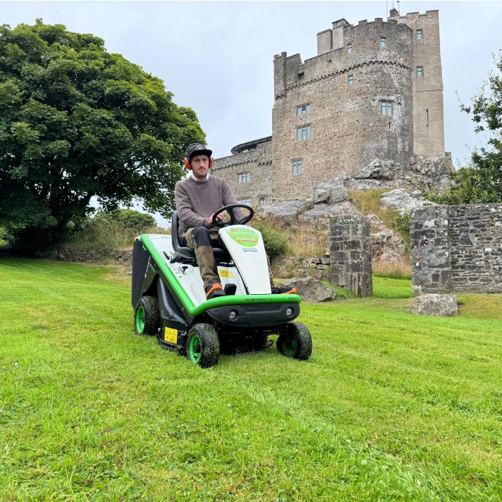 Etesia Hydro 80 MKHP