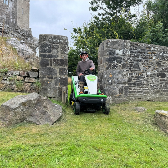 Etesia Hydro 80 MKHP