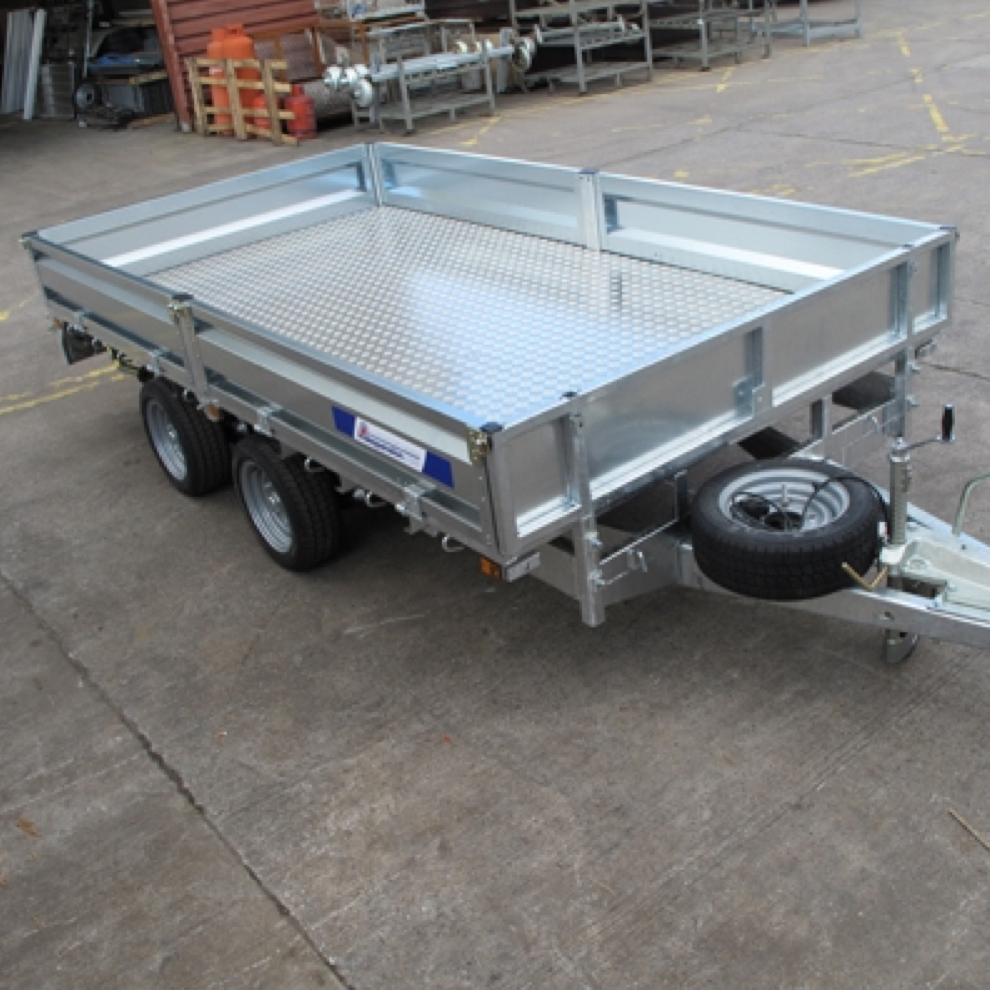 Indespension 2700 Trailer | Available for Hire at RT Machinery.