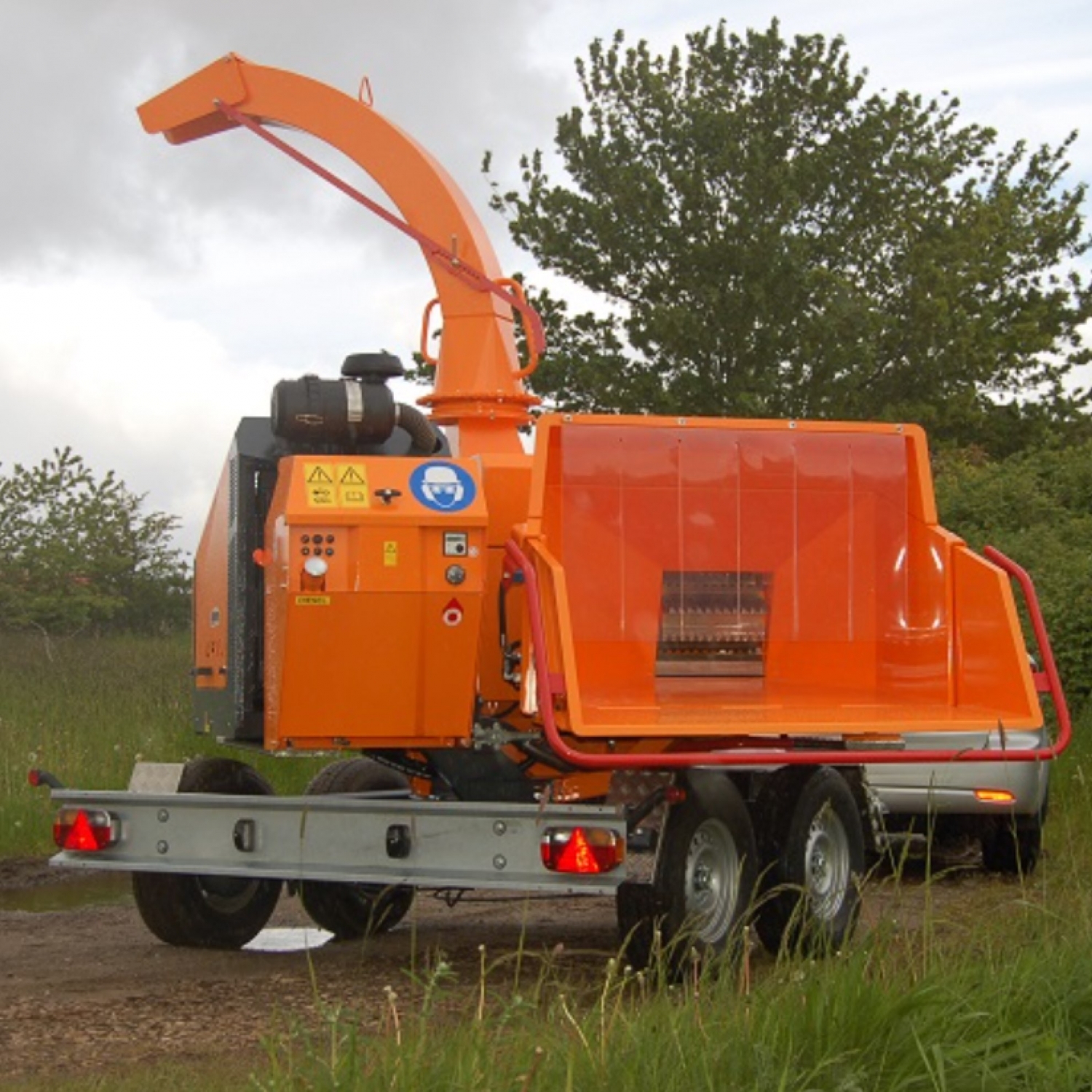 Jensen Trailed Petrol And Diesel Woodchippers At Rt Machinery