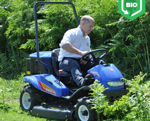 Iseki SRA950F Ride-on Brushcutter