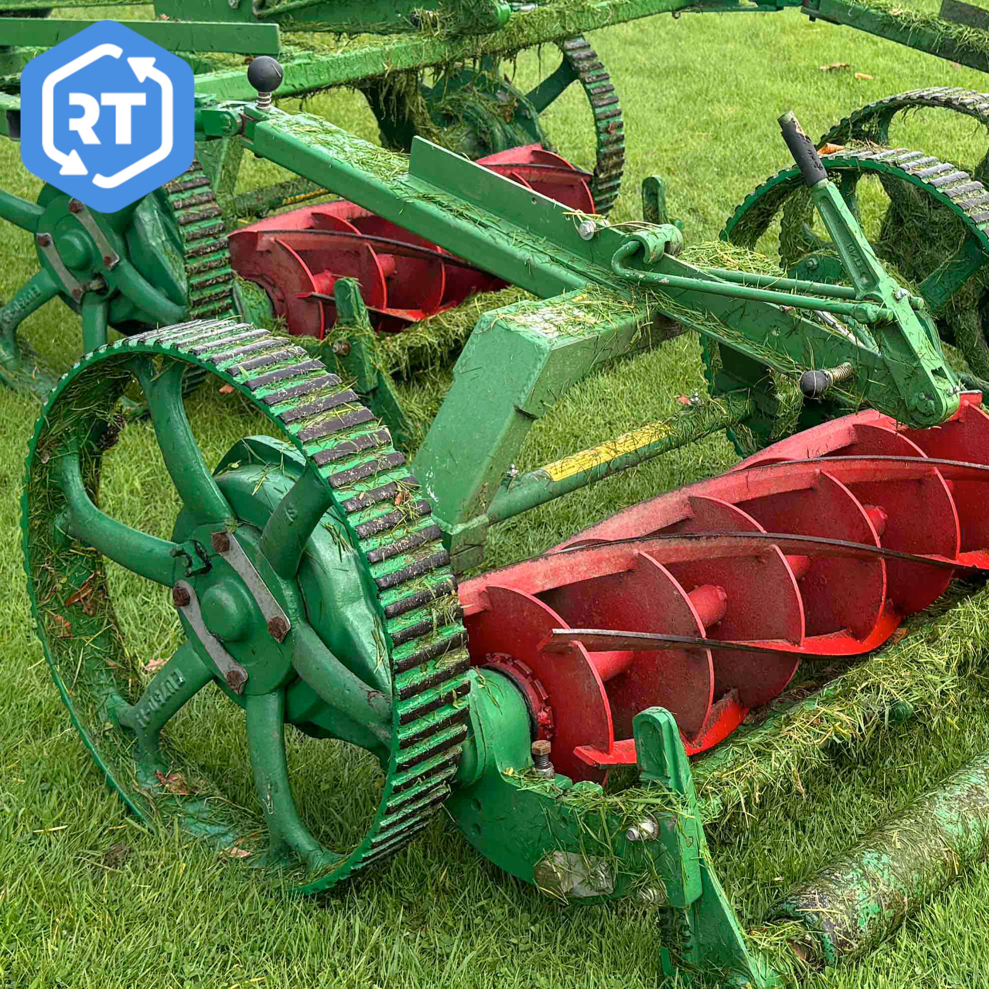 Lloyds Leda Set of 5 Gang Mowers | Special Offer