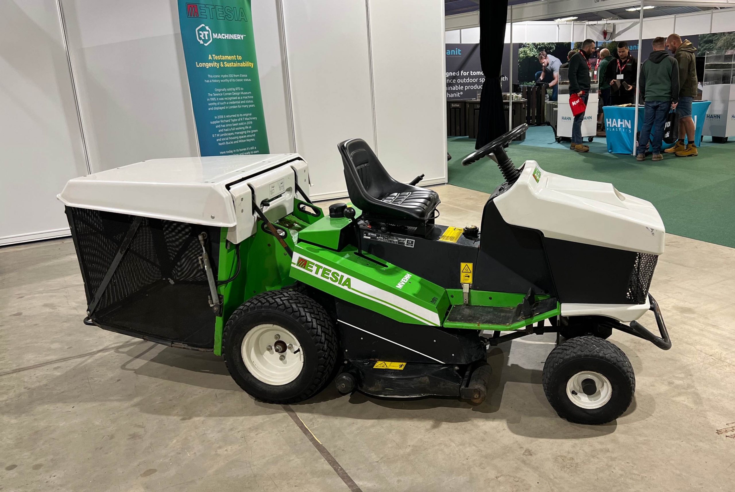 The Iconic Etesia Hydro 100