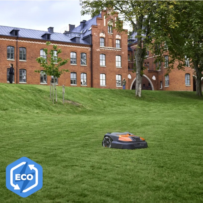 Husqvarna Automower® 560 EPOS™ Battery-Powered Robotic Mower