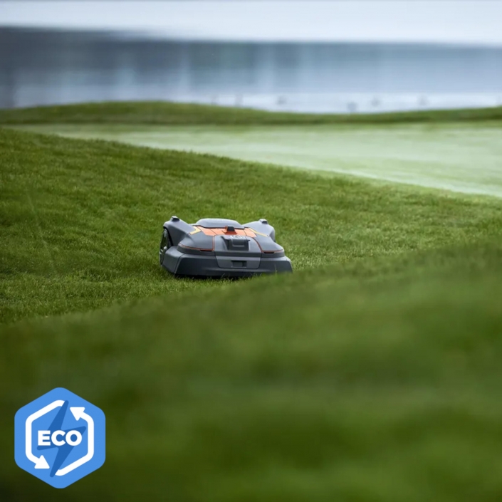 Husqvarna Automower® 580L EPOS™ Battery-Powered Robotic Mower