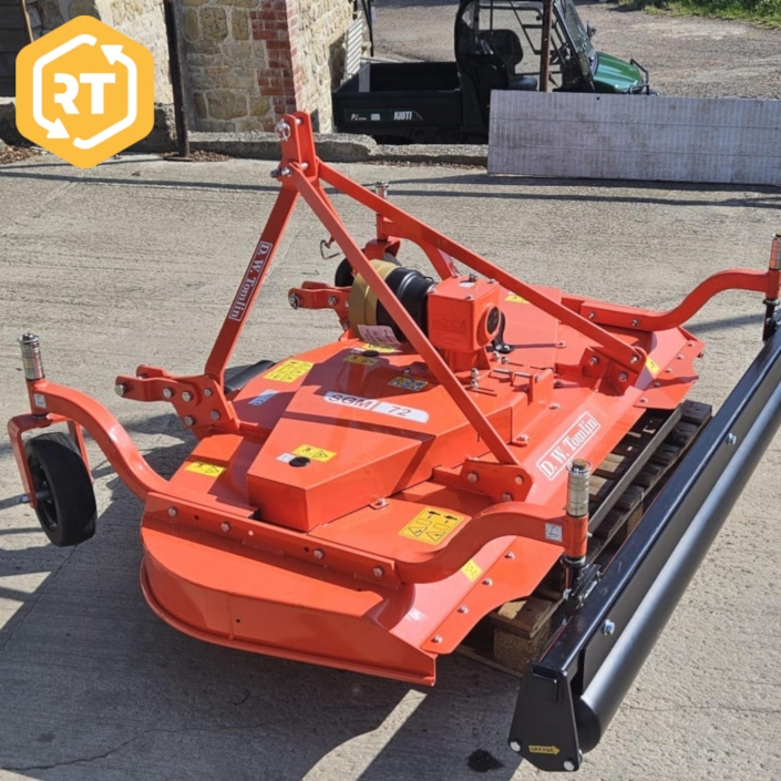 DW Tomlin Finishing Mower For Hire